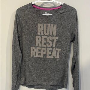 Old Navy, active gray Long Sleeve Women's Top
